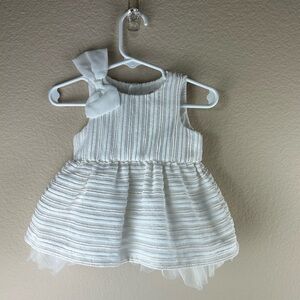 3/$10 Cat & Jack White with Gold Accents Dress with bloomers Sz 3-6 months